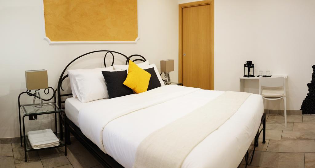 Mirabilia Guest House Рим Екстер'єр фото